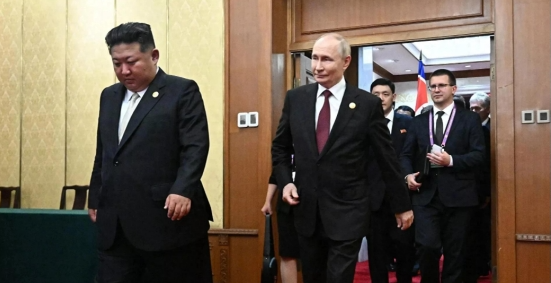 配资伐 看完中国阅兵后，金正恩跟普京聊了1小时，还与韩国碰面，引起多方关注